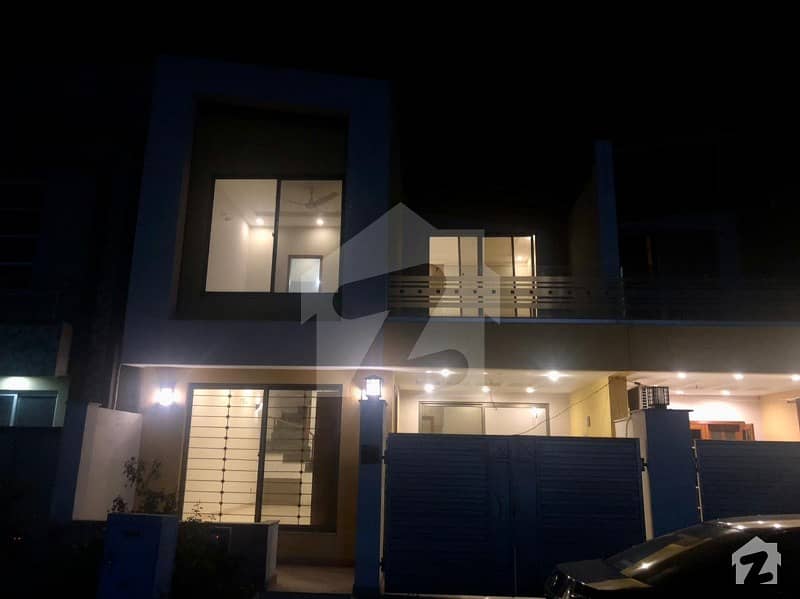Australian Style Brand New House Available In Paragon City Mounds Block