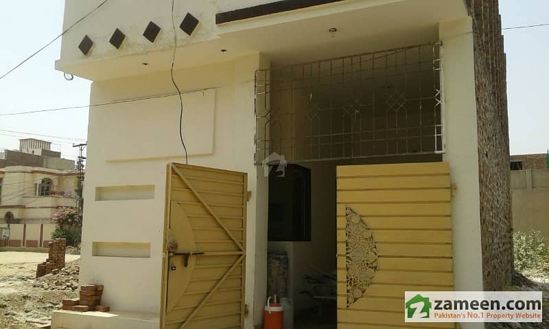 House Is Available For Sale In Karim Town