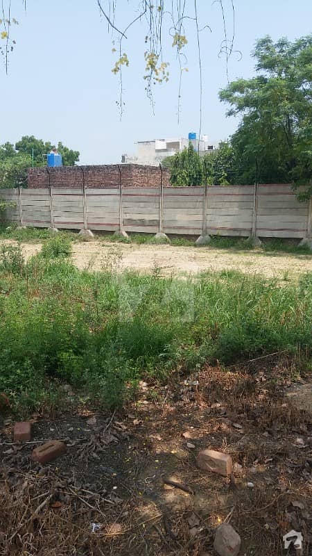 Near To 150 Feet Road - 1 Kanal Possession Plot For Sale Direct Meeting Possible Good Location