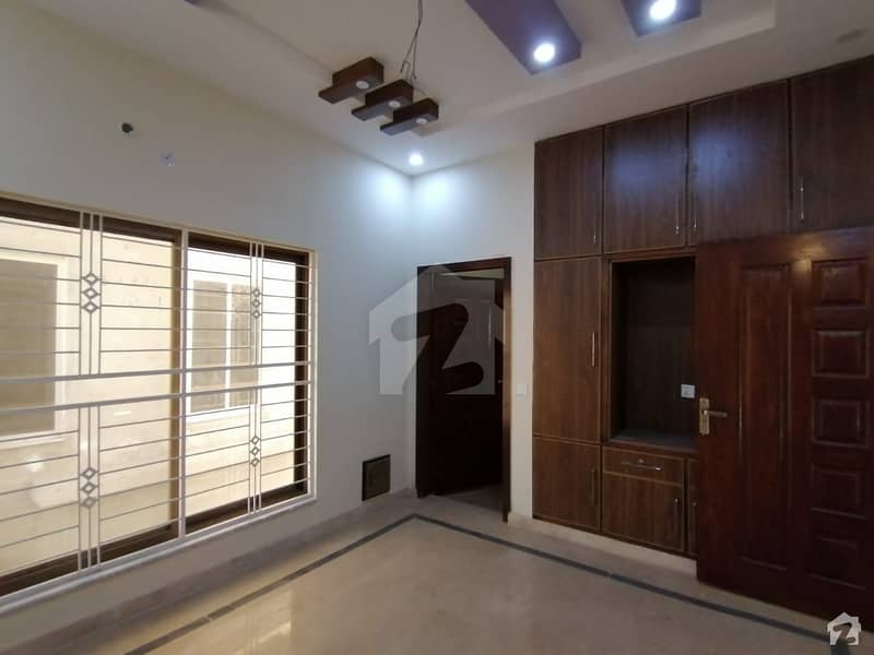 Ideal House Is Available For Sale In Lahore