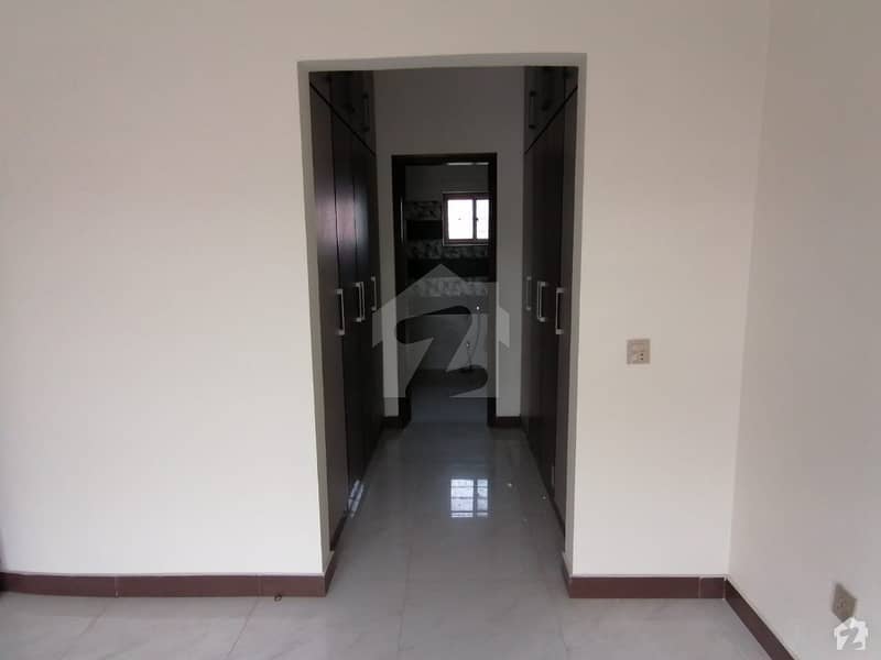 سکھ چین گارڈنز ۔ بلاک سی سکھ چین گارڈنز لاہور میں 3 کمروں کا 10 مرلہ مکان 1.57 کروڑ میں برائے فروخت۔