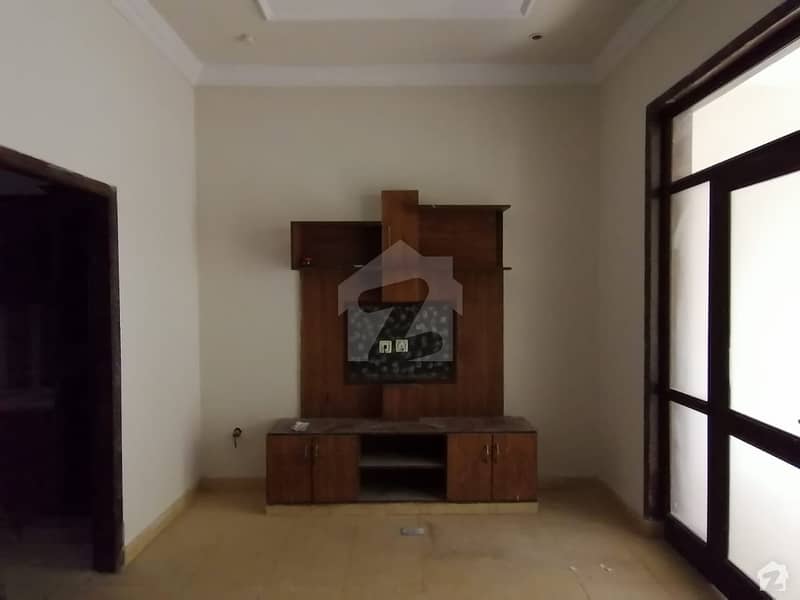 سکھ چین گارڈنز ۔ بلاک اے سکھ چین گارڈنز لاہور میں 6 کمروں کا 1 کنال مکان 5.83 کروڑ میں برائے فروخت۔