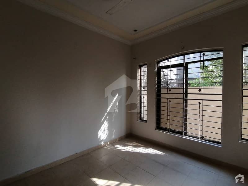 Sukh Chayn Gardens House For Sale Sized 1 Kanal