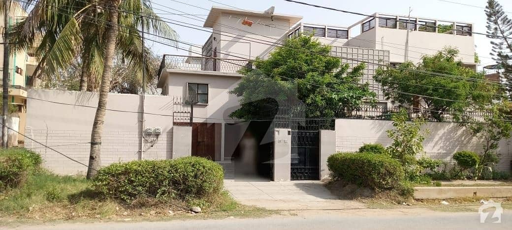 Affordable House Of 1000 Square Yards Is Available For Rent
