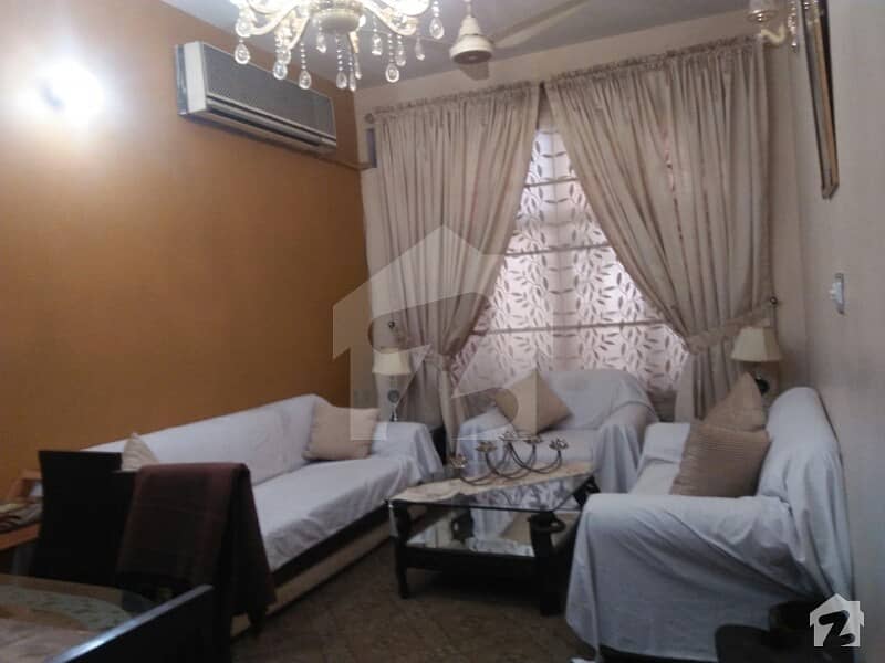 حبیب اللہ روڈ لاہور میں 5 کمروں کا 6 مرلہ مکان 1.75 کروڑ میں برائے فروخت۔