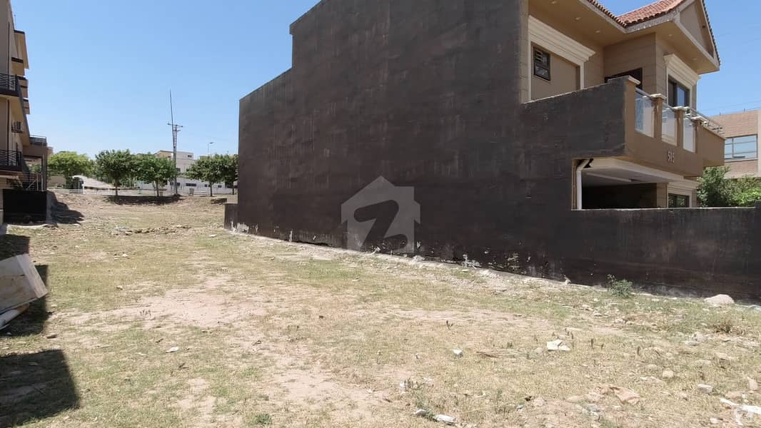 10 Marla Plot  586 For Sale In Bahria Town Phase 7