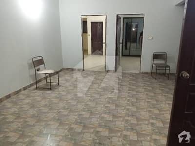 گزری روڈ کراچی میں 2 کمروں کا 5 مرلہ فلیٹ 70 لاکھ میں برائے فروخت۔