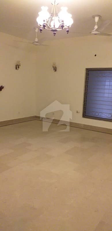 Ful House 4 Beds In E-11/4 Ful House 4 Beds In E-11/4