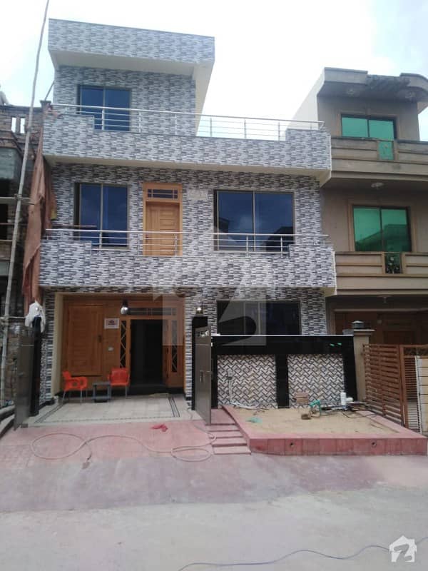 Brand New Luxury 25x40 House For Sale In G 13