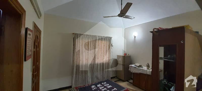 گلستانِ جوہر کراچی میں 2 کمروں کا 5 مرلہ زیریں پورشن 37 ہزار میں کرایہ پر دستیاب ہے۔