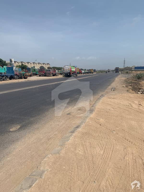 05 Acre Industrial Plot On Main Road Of Port Qasim