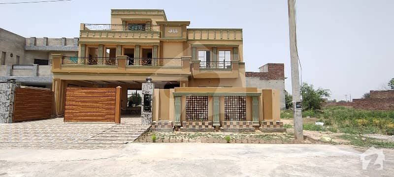 Kanal Brand New Spanish House Near Park and Masjid Solid Construction Bungalow