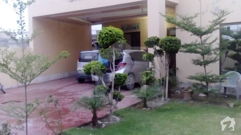 این ایف سی 1 - بلاک ڈی (ایس ای) این ایف سی 1 لاہور میں 3 کمروں کا 10 مرلہ زیریں پورشن 58 ہزار میں کرایہ پر دستیاب ہے۔