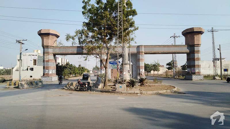 جوبلی ٹاؤن ۔ بلاک بی جوبلی ٹاؤن لاہور میں 1 کنال کمرشل پلاٹ 3.25 کروڑ میں برائے فروخت۔ جوبلی ٹاؤن ۔ بلاک بی جوبلی ٹاؤن لاہور میں 1 کنال کمرشل پلاٹ 3.25 کروڑ میں برائے فروخت۔