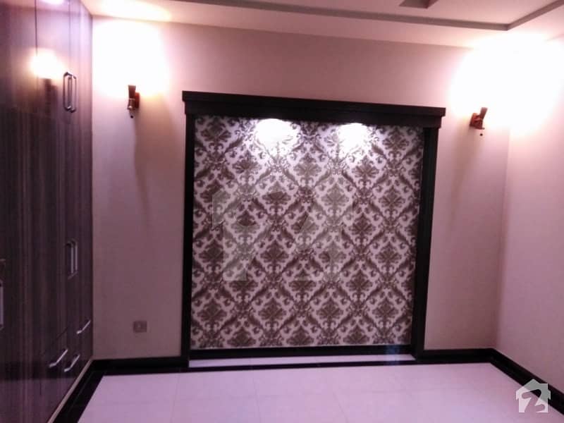 Premium 1 Kanal House Is Available For Rent In Lahore