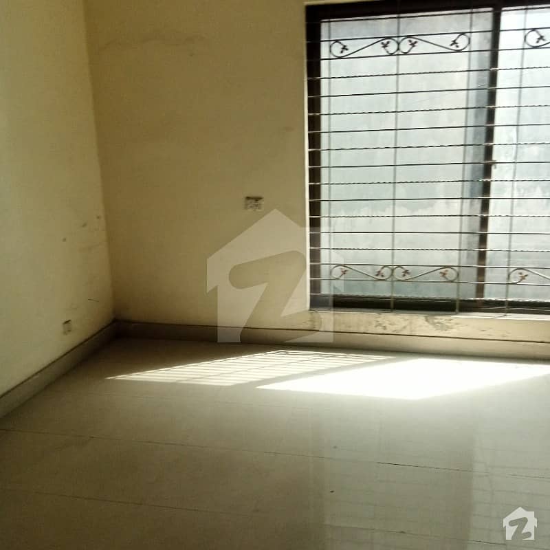 1 Kanal House For Sale In Beautiful Location of Iqbal Town