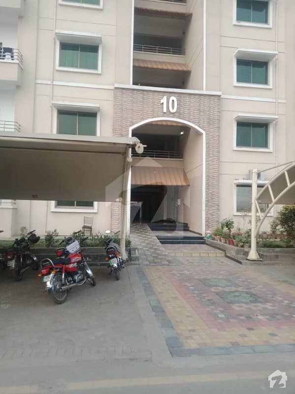 عسکری 11 عسکری لاہور میں 4 کمروں کا 12 مرلہ فلیٹ 70 ہزار میں کرایہ پر دستیاب ہے۔