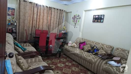 دہلی کالونی کراچی میں 4 کمروں کا 6 مرلہ فلیٹ 95 لاکھ میں برائے فروخت۔