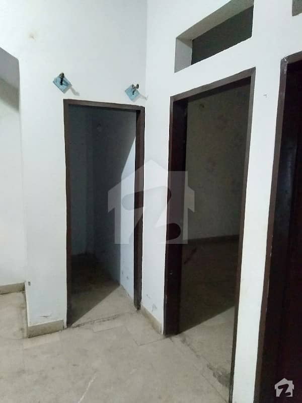 120 Yard Without Owner2 Bed Drawing Lounge Marble Flooring Near To Iqra University