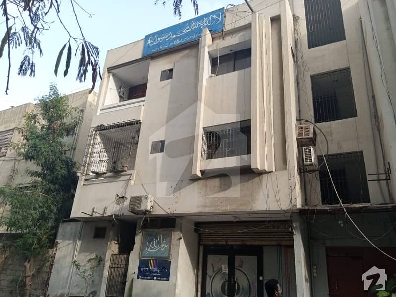 اوشین مال کلفٹن ۔ بلاک 9 کلفٹن کراچی میں 4 کمروں کا 11 مرلہ فلیٹ 3.5 کروڑ میں برائے فروخت۔