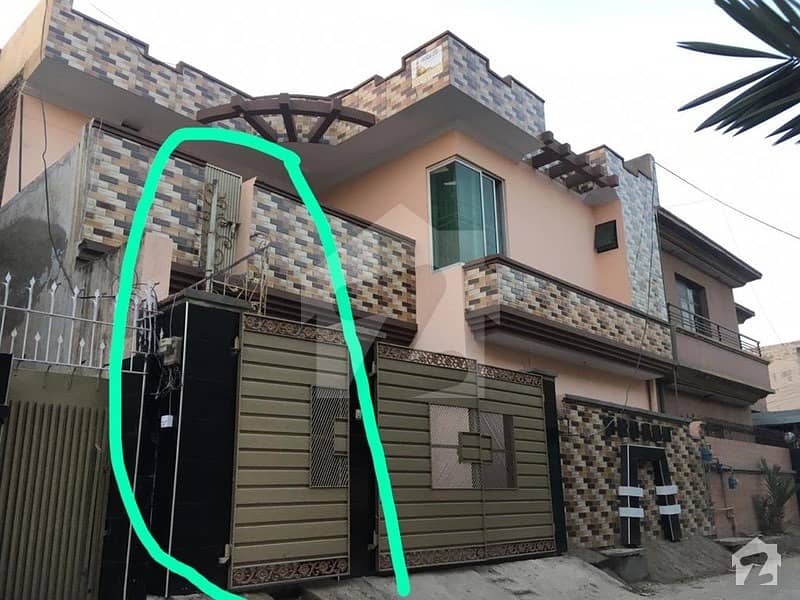 Upper Portion Available For Rent In Farooq Colony