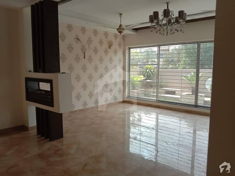 Stunning 1 Kanal House In DHA Defence Available