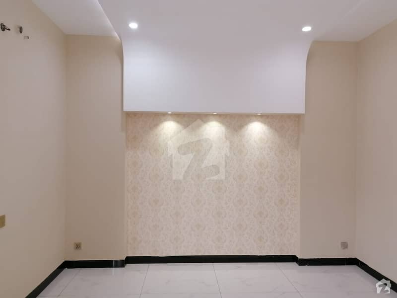 سکھ چین گارڈنز ۔ بلاک اے سکھ چین گارڈنز لاہور میں 6 کمروں کا 1 کنال مکان 5.78 کروڑ میں برائے فروخت۔