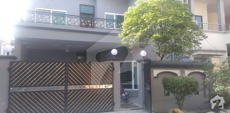 9 Marla Double Storey House For Sale In Tajbagh Scheme