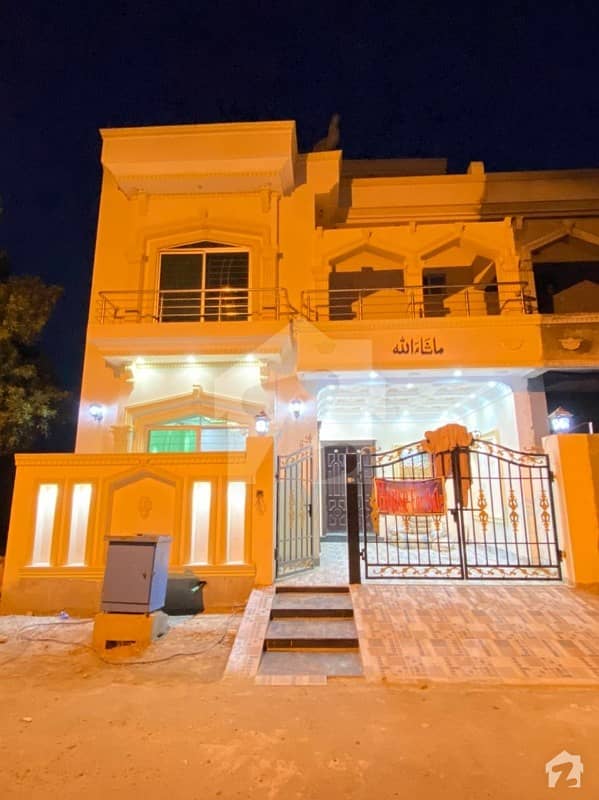 خیابانِ امین ۔ بلاک ایل خیابانِ امین لاہور میں 3 کمروں کا 5 مرلہ مکان 98 لاکھ میں برائے فروخت۔