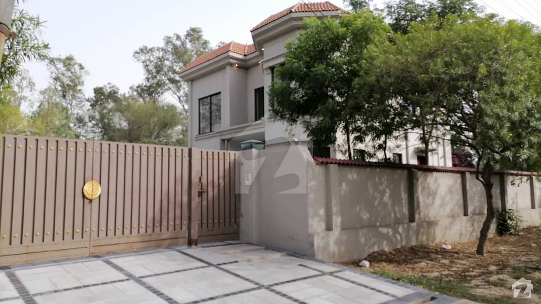 A Well Designed Farm House Is Up For Rent In An Ideal Location In Lahore