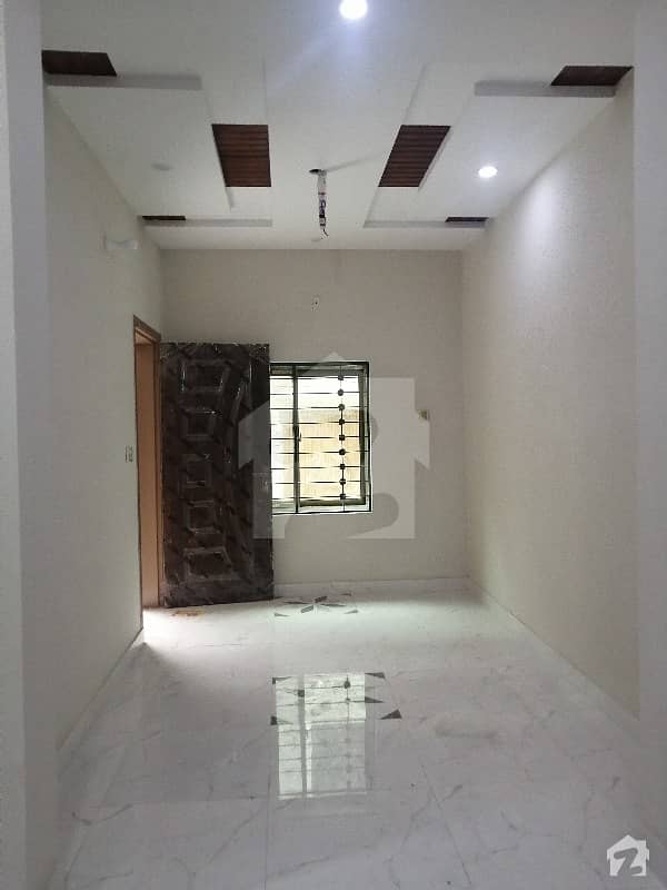 علامہ اقبال ٹاؤن ۔ ہُما بلاک علامہ اقبال ٹاؤن لاہور میں 3 کمروں کا 3 مرلہ مکان 1.28 کروڑ میں برائے فروخت۔