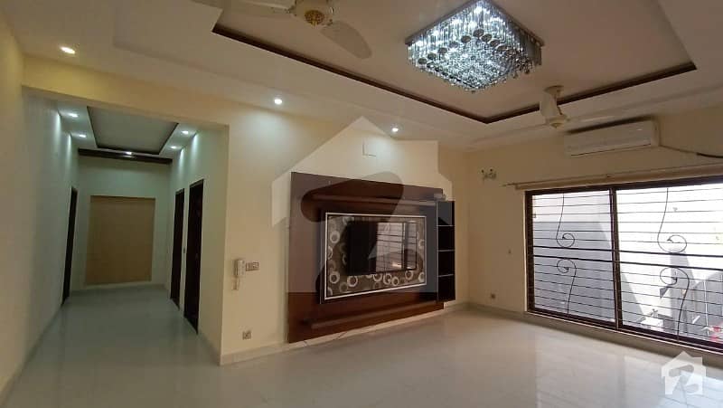 1 Kanal 4 Years Old House For Sale In Park View Dha Phase 8