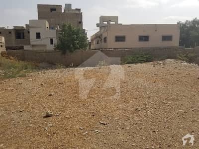 In Gulistan-E-Jauhar Commercial Plot Sized 37800  Square Feet For Sale