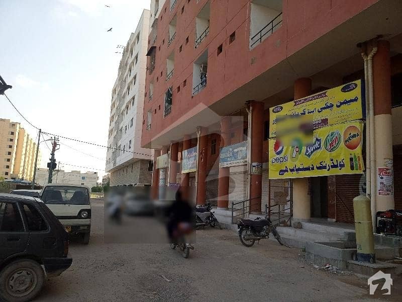 ڈائمنڈ ٹاور اینڈ شاپنگ مال گلشنِ معمار - سیکٹر ڈبلیو گلشنِ معمار گداپ ٹاؤن کراچی میں 3 کمروں کا 6 مرلہ فلیٹ 50 لاکھ میں برائے فروخت۔