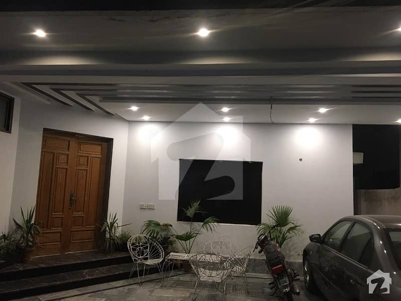 اے ڈبلیو ٹی فیز 2 اے ڈبلیو ٹی آرمی ویلفیئر ٹرسٹ رائیونڈ روڈ لاہور میں 4 کمروں کا 1 کنال مکان 3 کروڑ میں برائے فروخت۔