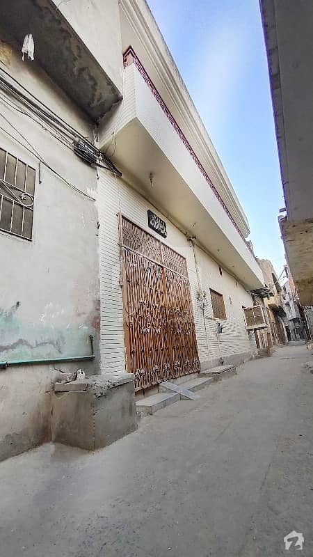مین کینال بینک روڈ لاہور میں 4 کمروں کا 8 مرلہ مکان 1.35 کروڑ میں برائے فروخت۔