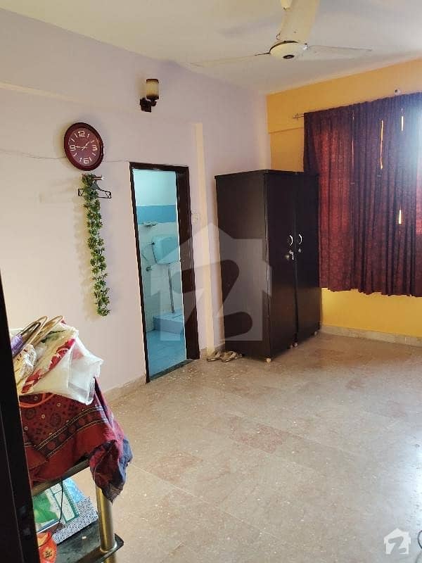 Good 920  Square Feet Flat For Sale In Latifabad