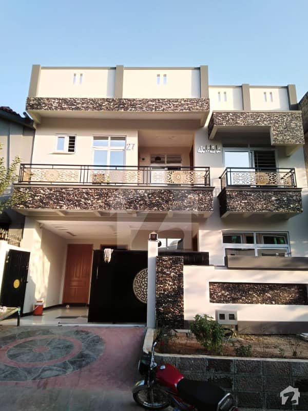 Brand new Luxury 30x60 House For Sale In G 13