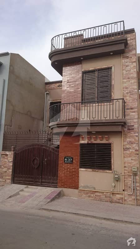 صائمہ عریبین ولاز گداپ ٹاؤن کراچی میں 4 کمروں کا 5 مرلہ مکان 1.4 کروڑ میں برائے فروخت۔