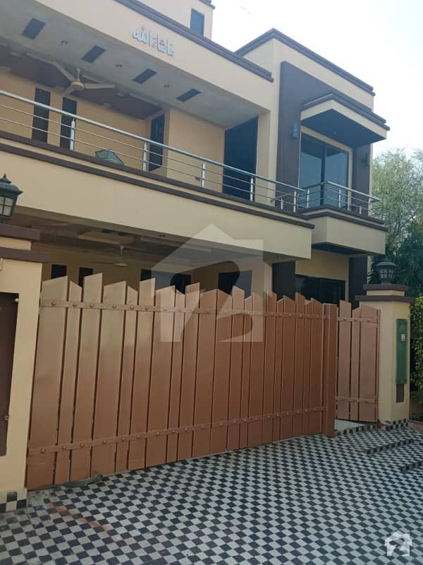 10 Marla House Near To Wapda Town Is Available For Sale