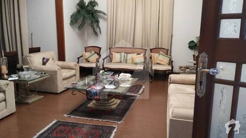 ڈی ایچ اے فیز 7 ڈی ایچ اے کراچی میں 5 کمروں کا 1 کنال مکان 8.9 کروڑ میں برائے فروخت۔