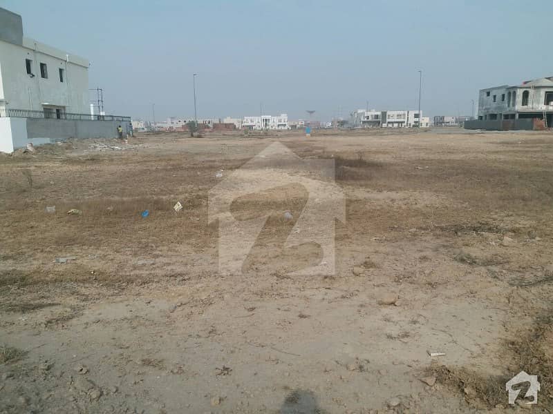 Ideally Located Building For Sale In Dha Defence Available