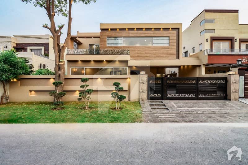 Approach From Main Boulevard 1 Kanal Superb Solid Owner Build House