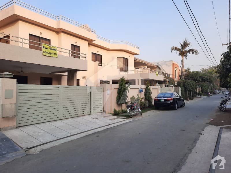 10 Marla Luxury House Available For Rent In DHA 100% ORIGINAL PICS