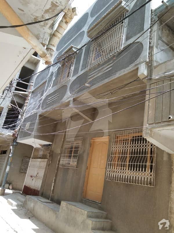 گولڈن ٹاؤن ملیر کراچی میں 4 کمروں کا 4 مرلہ مکان 1.4 کروڑ میں برائے فروخت۔