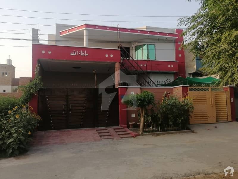 Ideally Located House Of 10 marla Is Available For Sale In wqla calony Sahiwal