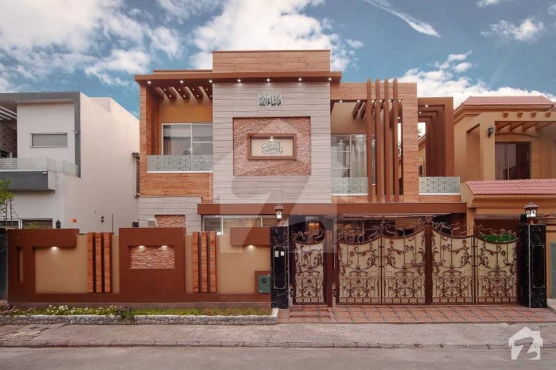 1 Kanal Eye Catching Spanish Elevated Solid Constructed Bungalow For Sale