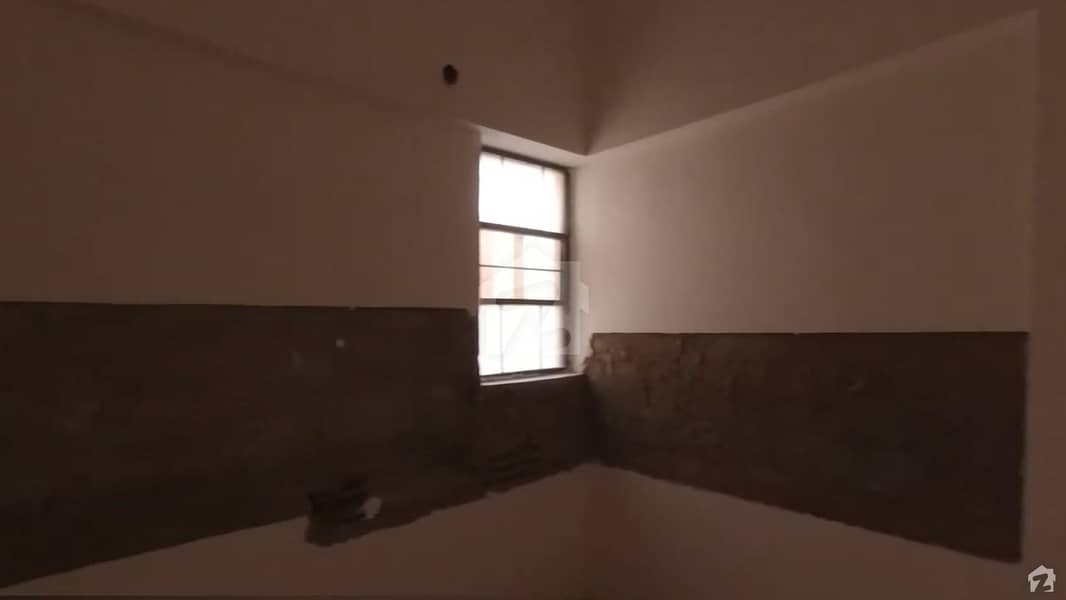 صائمہ عریبین ولاز گداپ ٹاؤن کراچی میں 2 کمروں کا 3 مرلہ فلیٹ 43 لاکھ میں برائے فروخت۔