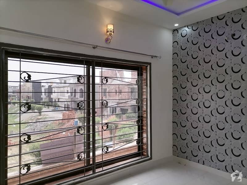 Premium 2250  Square Feet House Is Available For Rent In Lahore