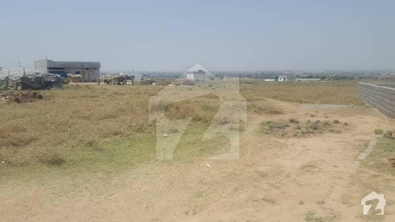 8 Marla Residential Plot Available For Sale